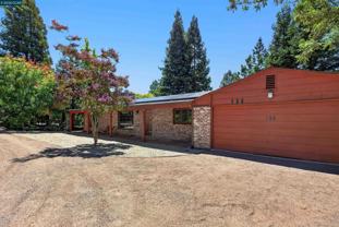 755 Glenside Dr - Photo 1 of 1