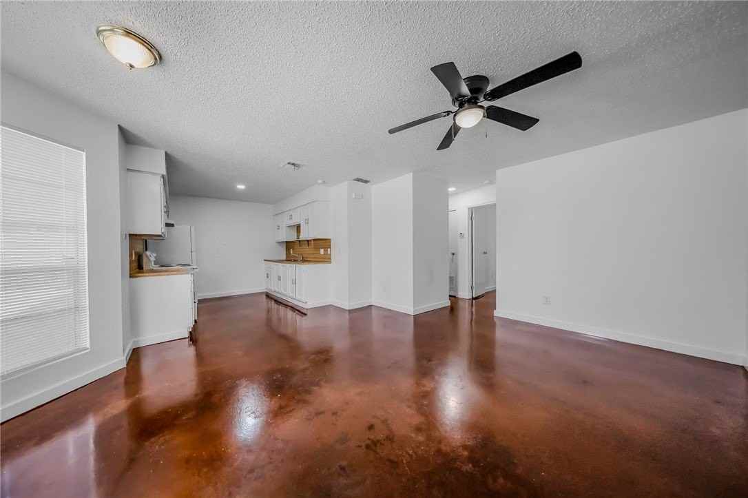 6641 Rhine Dr #B - Photo 2 of 16