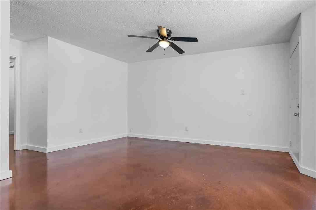 6641 Rhine Dr #B - Photo 3 of 16