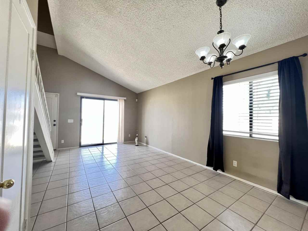 34001 Emily Way - Photo 3 of 25