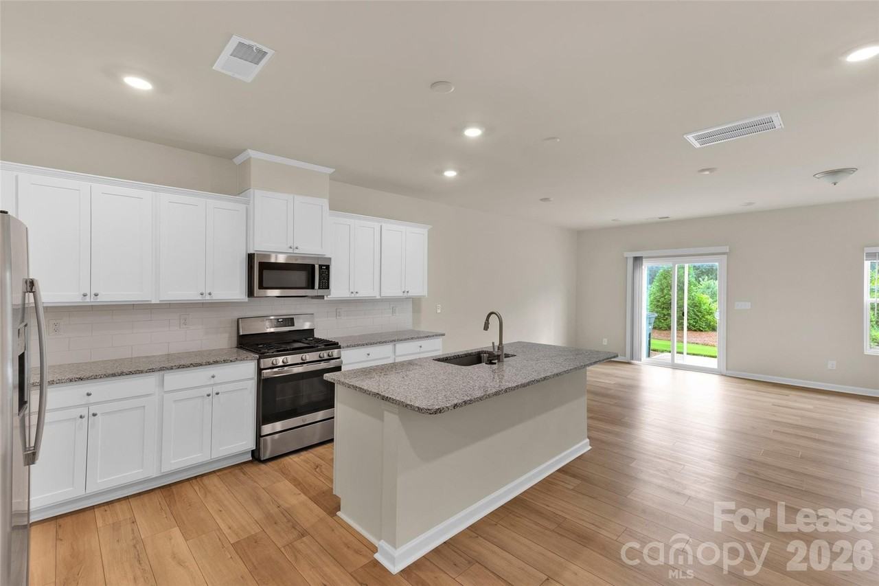 2777 Yeager Dr - Photo 2 of 22