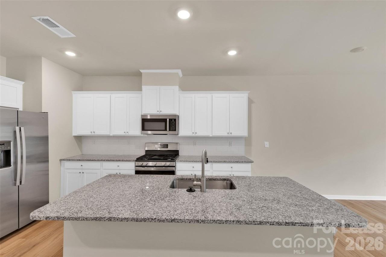 2777 Yeager Dr - Photo 3 of 22