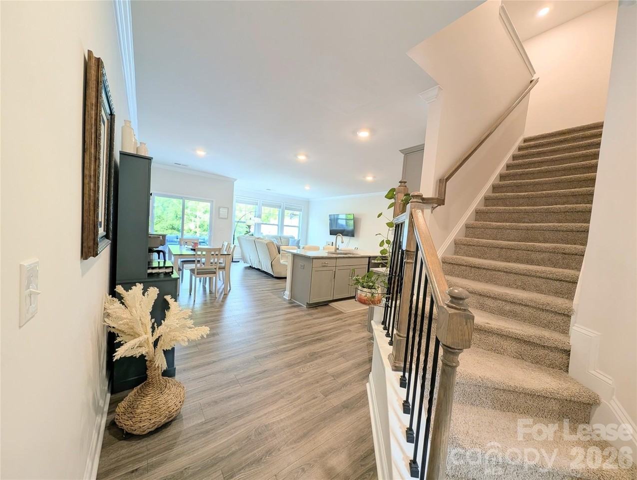 626 Altamonte Dr - Photo 6 of 38