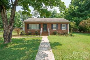 7122 Mallard Creek Rd - Photo 1 of 1