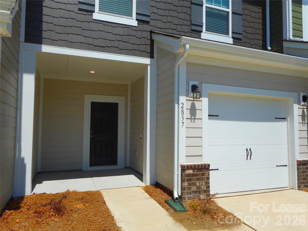 2837 Aubrey St - Photo 2 of 25