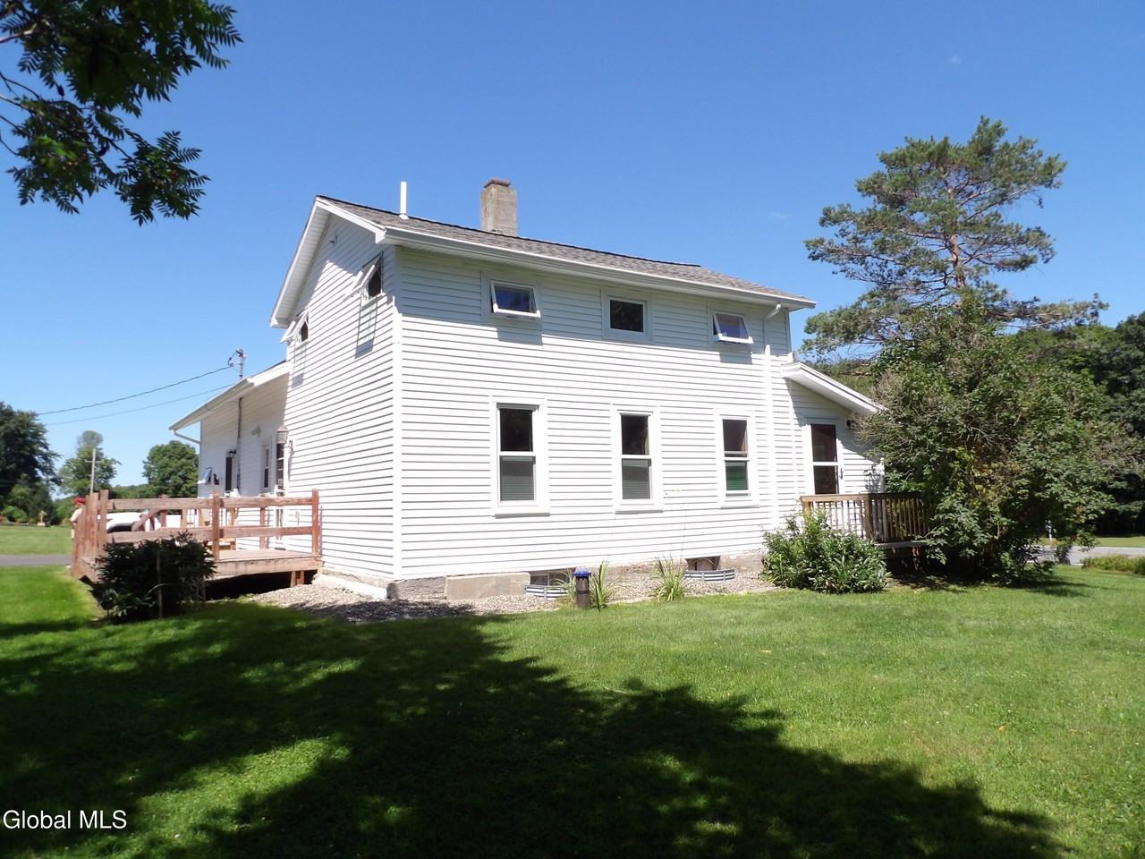 3058 Delaware Tpke - Photo 4 of 43