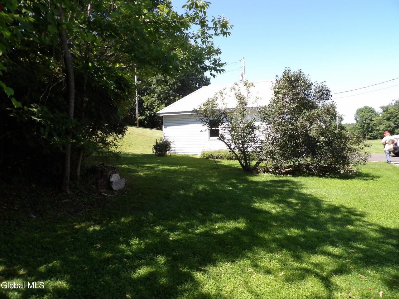 3058 Delaware Tpke - Photo 5 of 43