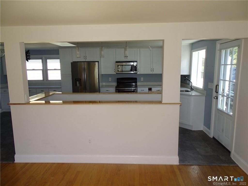 15 Bayshore Dr - Photo 6 of 37