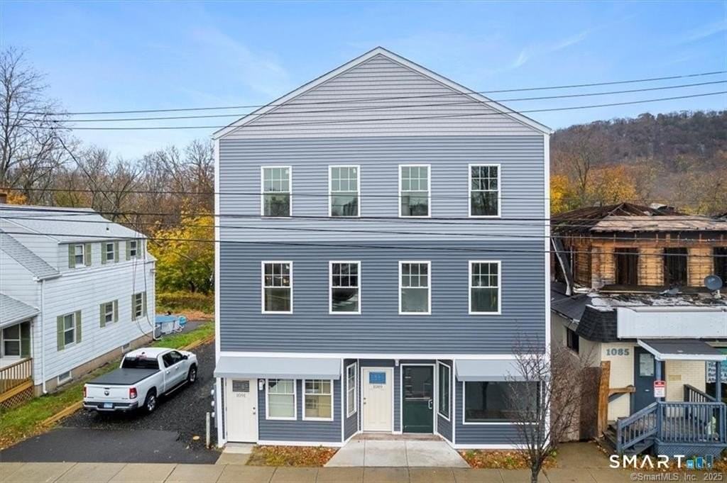 1091 Whalley Ave #B