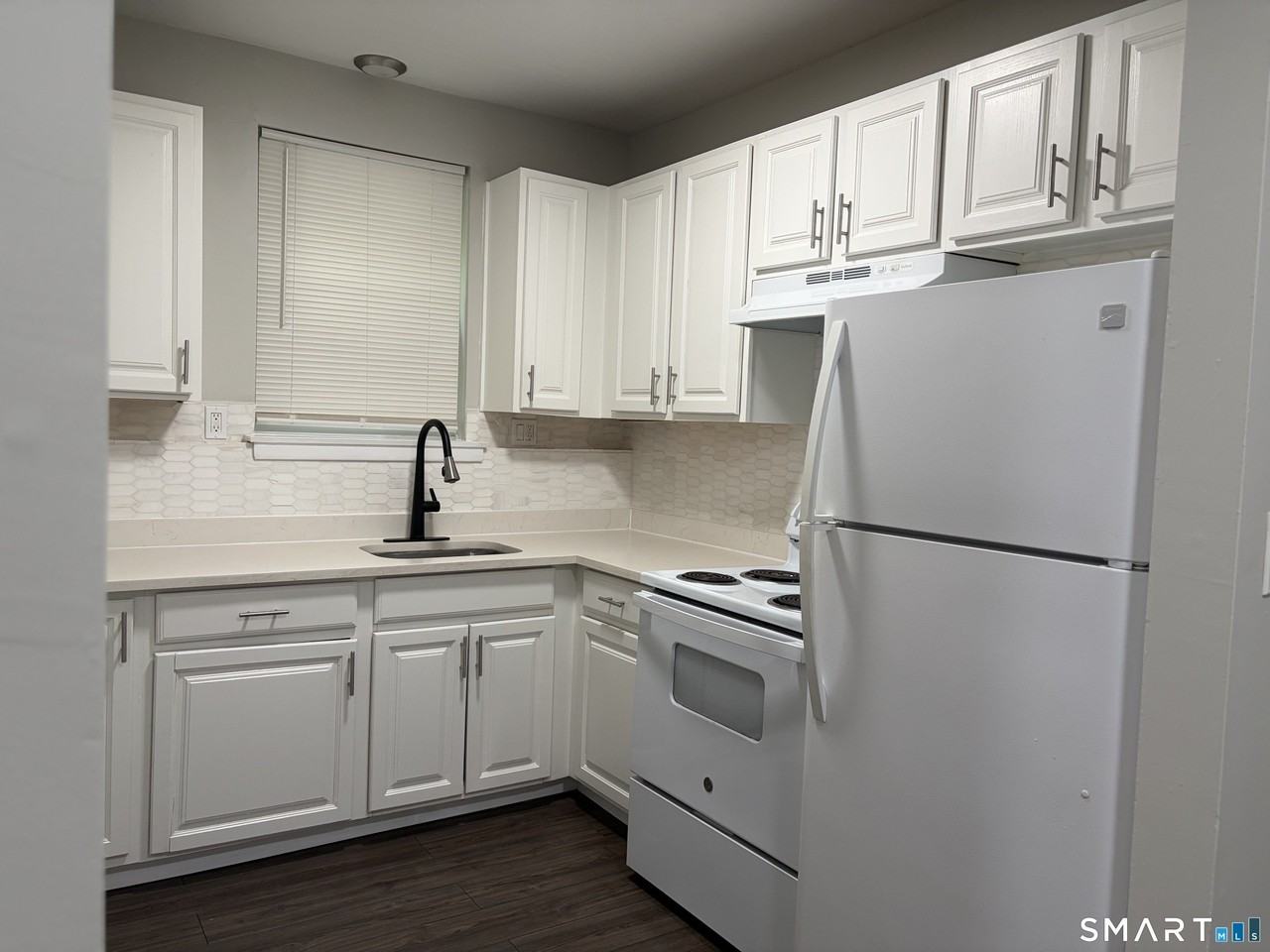 270 High St - Photo 2 of 10