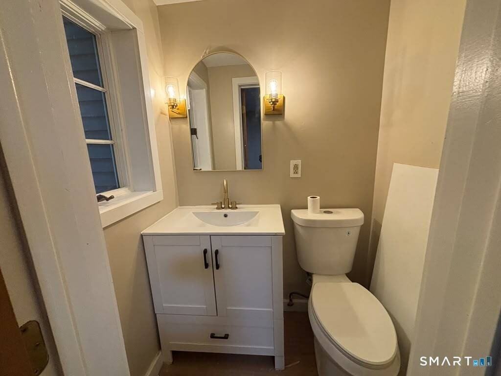5 Seminary Rd - Photo 2 of 12
