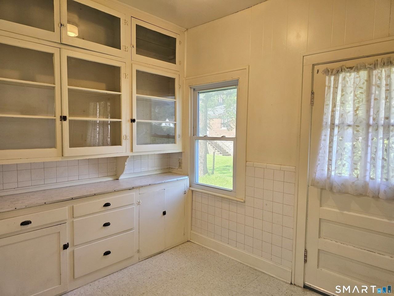 2 Tucker Ave - Photo 2 of 8