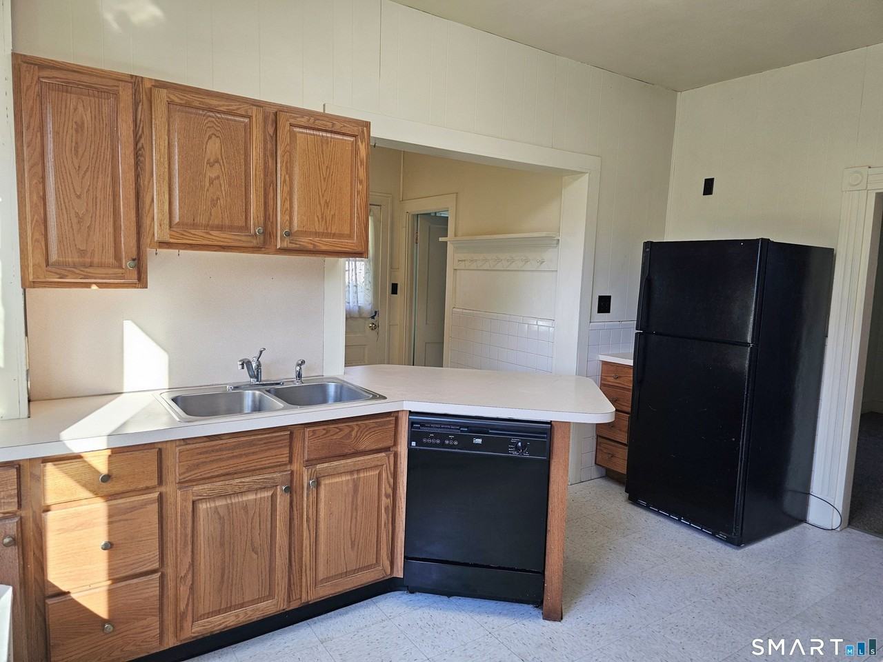 2 Tucker Ave - Photo 3 of 8