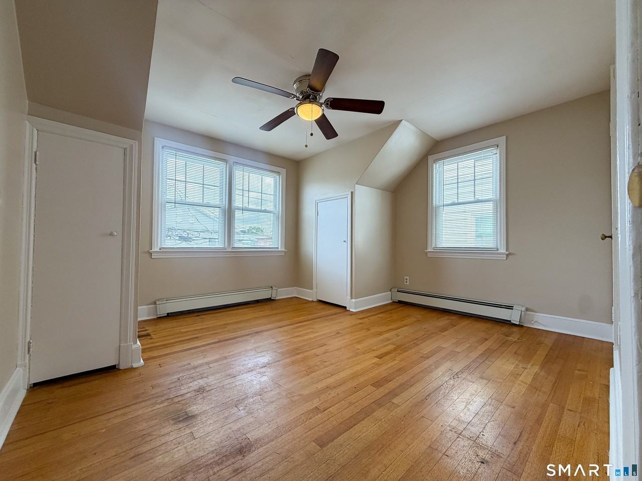 317 Lincoln Ave - Photo 6 of 9