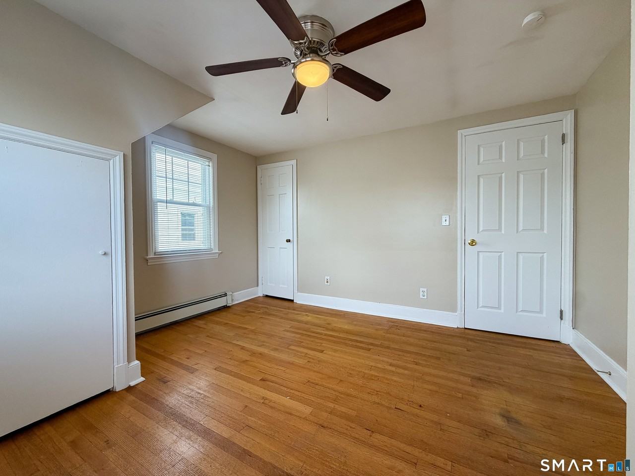 317 Lincoln Ave - Photo 7 of 9