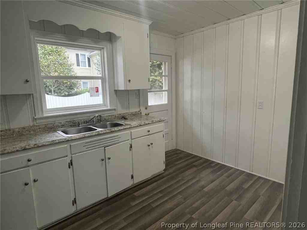 715 S 3rd St #3 - Photo 5 of 13