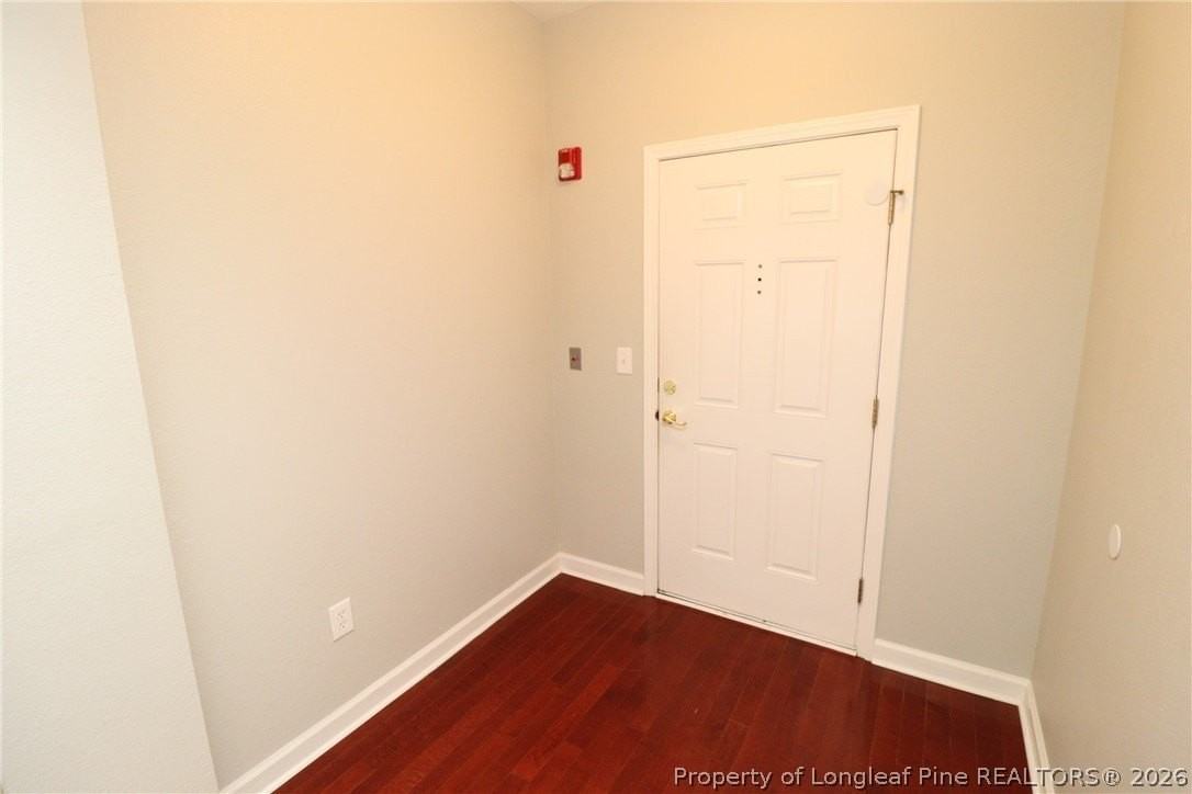 223 Eyam Hall Ln - Photo 4 of 27