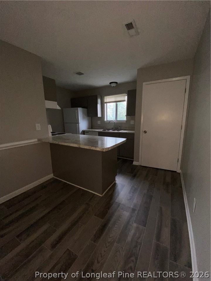 951 Applewood Ln - Photo 3 of 15