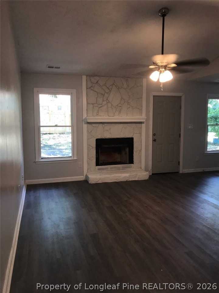 6233 Rhemish Dr - Photo 5 of 8