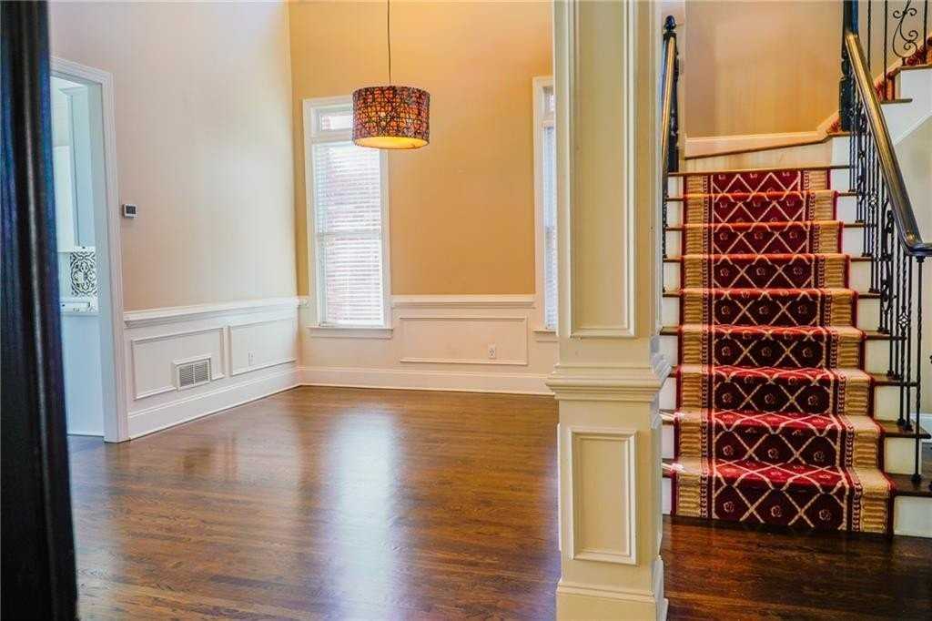 1127 Ashton Bluff Dr Ne - Photo 5 of 31