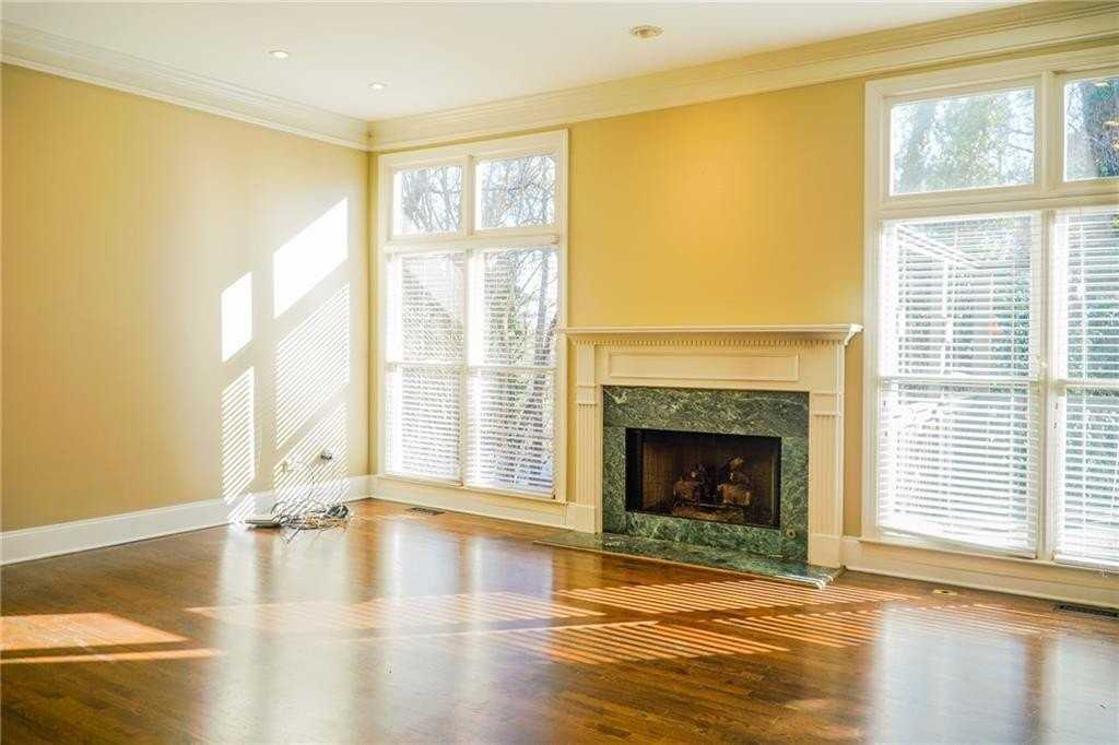 1127 Ashton Bluff Dr Ne - Photo 6 of 31