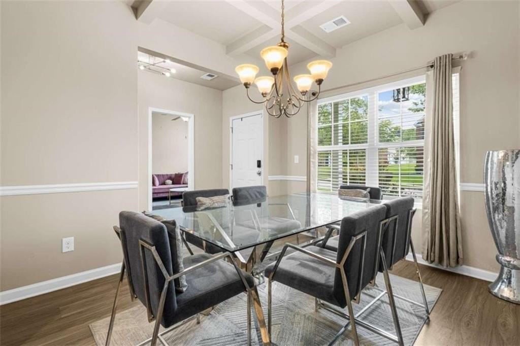 684 Armitage Way - Photo 3 of 33