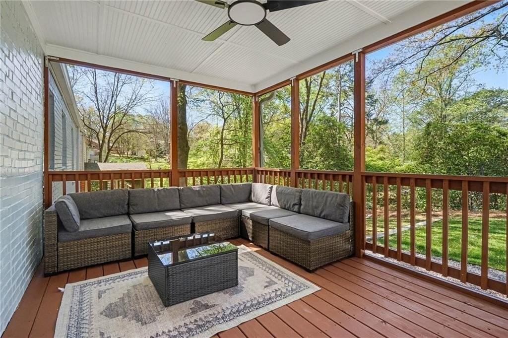 1201 Walker Dr - Photo 4 of 34
