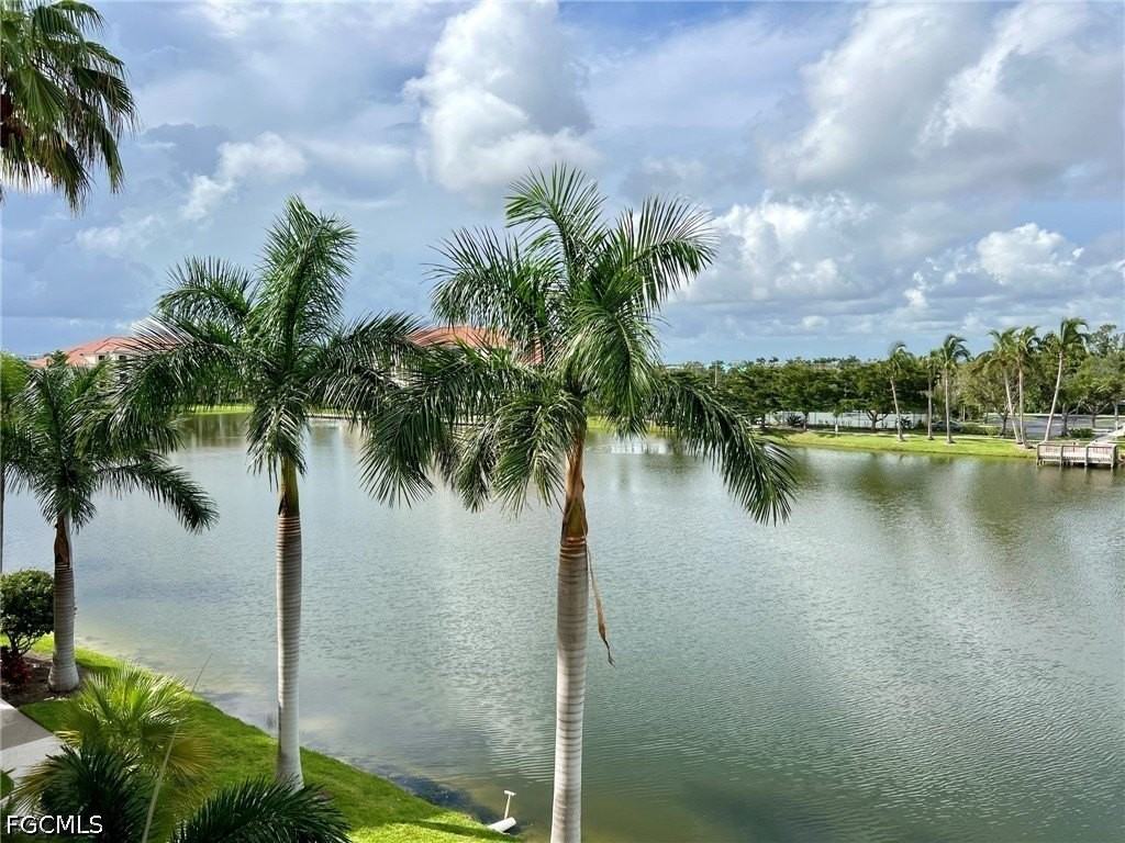 20061 Sanibel View Cir #204 - Photo 3 of 48