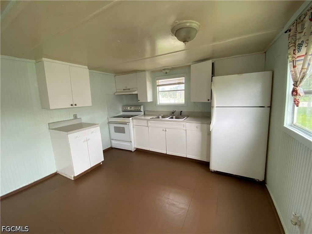 4900 Tice St #1 - Photo 5 of 15