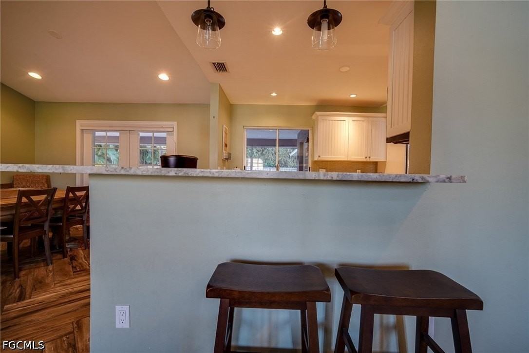 8831 Banyan Cove Cir - Photo 6 of 39