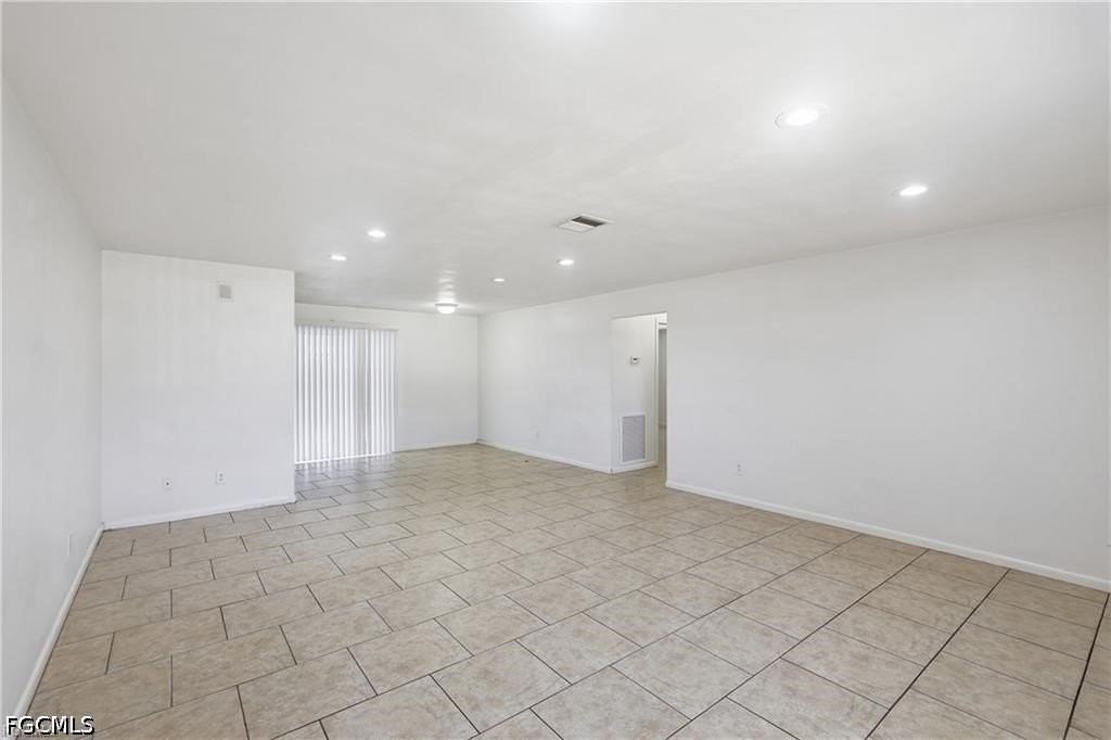 4913 Viceroy St #A - Photo 4 of 18