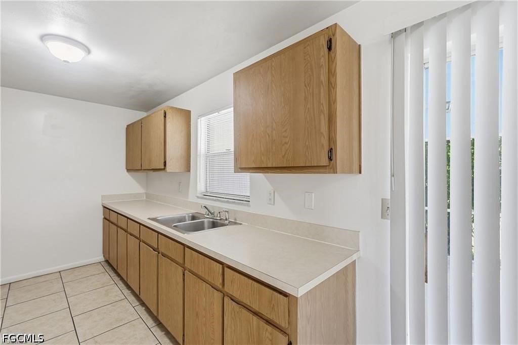 4913 Viceroy St #A - Photo 7 of 18