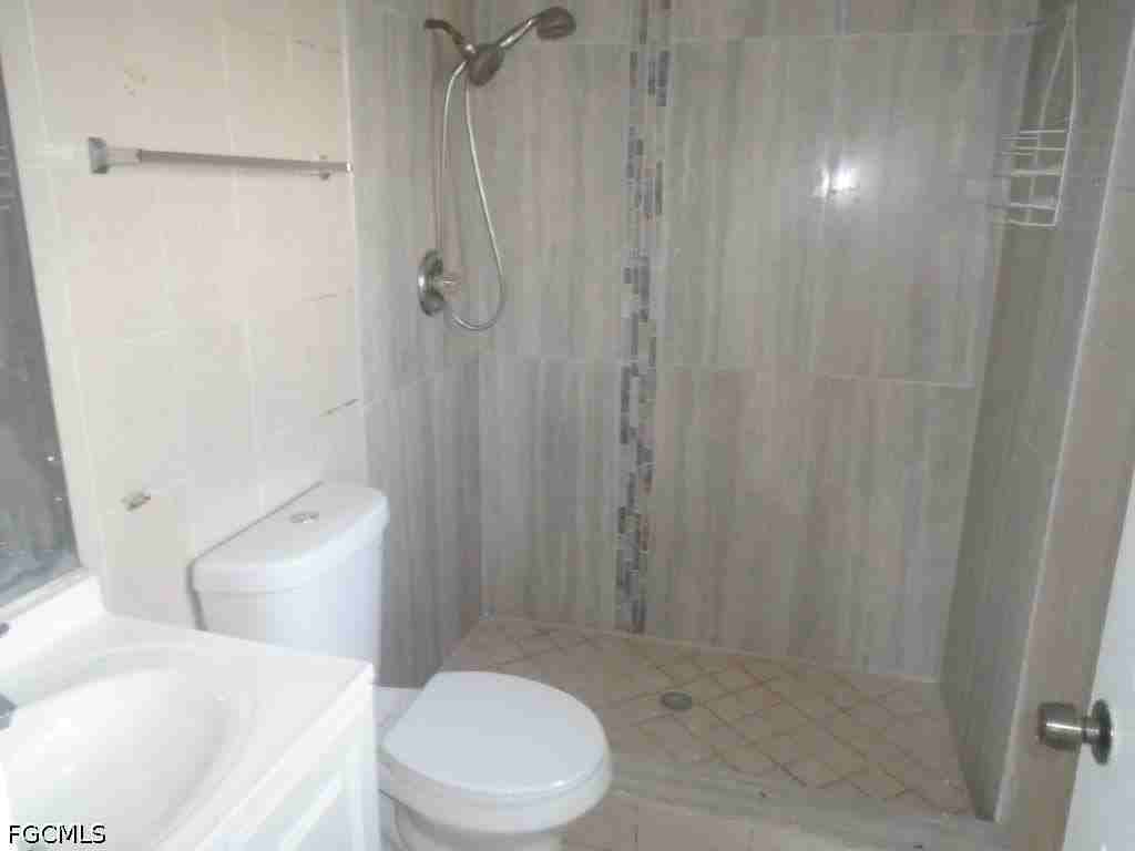 4941 Howard St - Photo 6 of 7