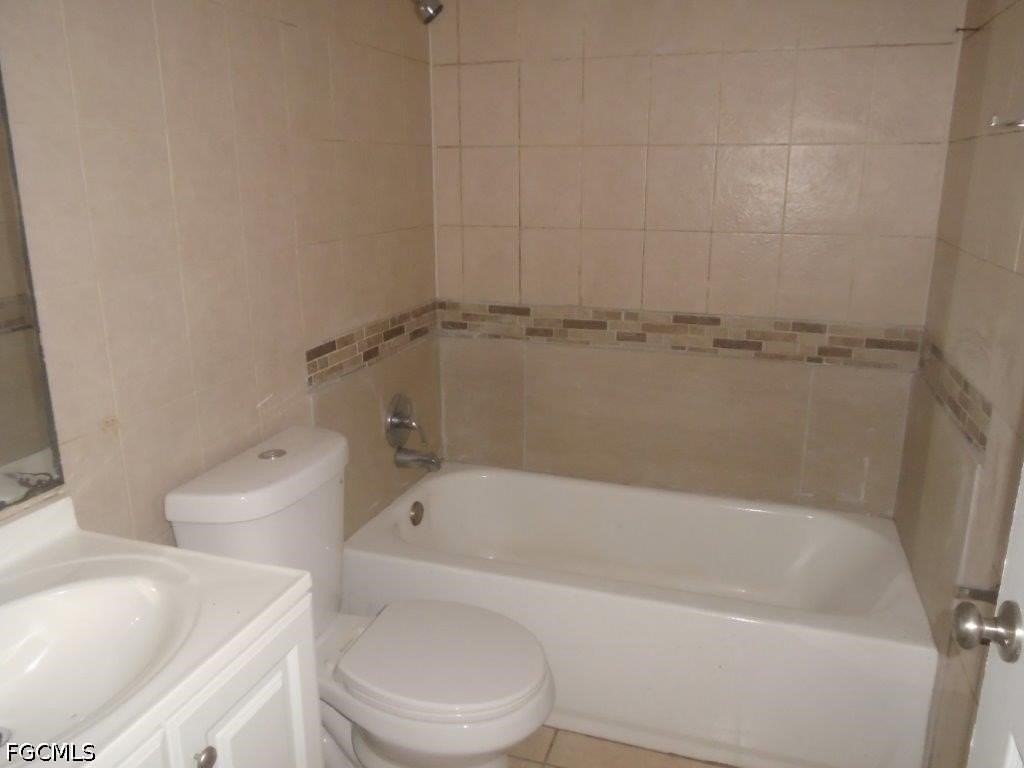 4941 Howard St - Photo 7 of 7