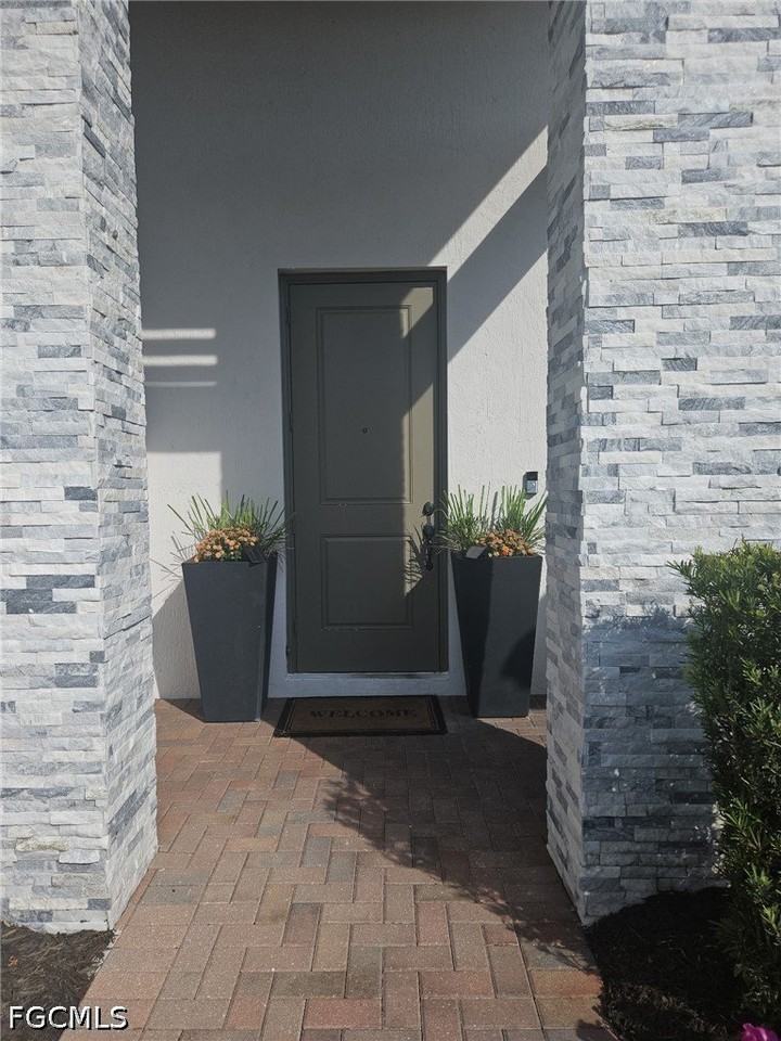 4771 Frattina St - Photo 4 of 21