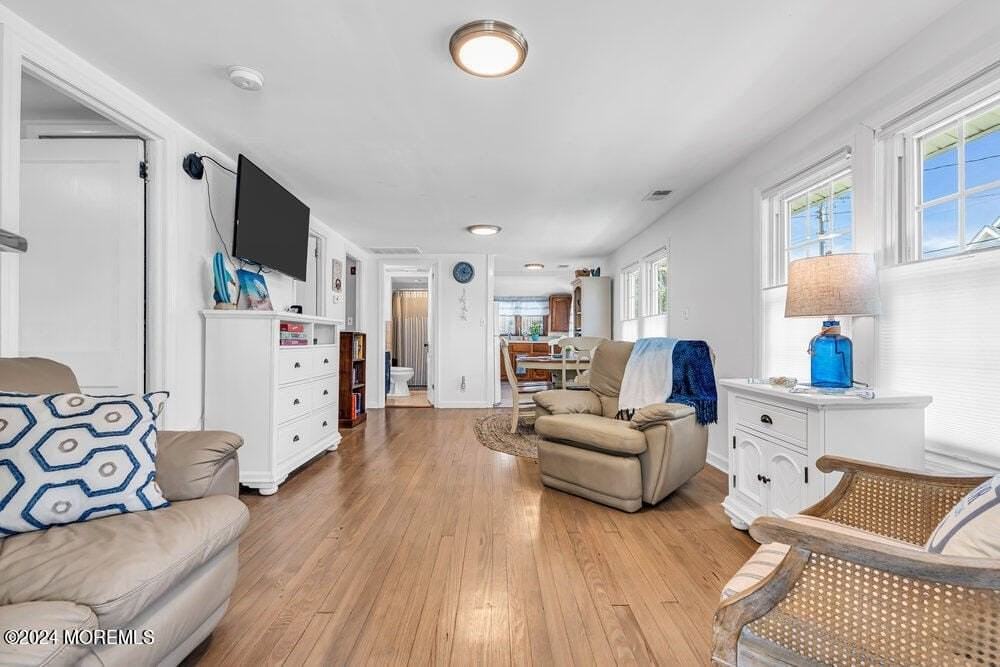 123 16th Ave - Photo 4 of 30