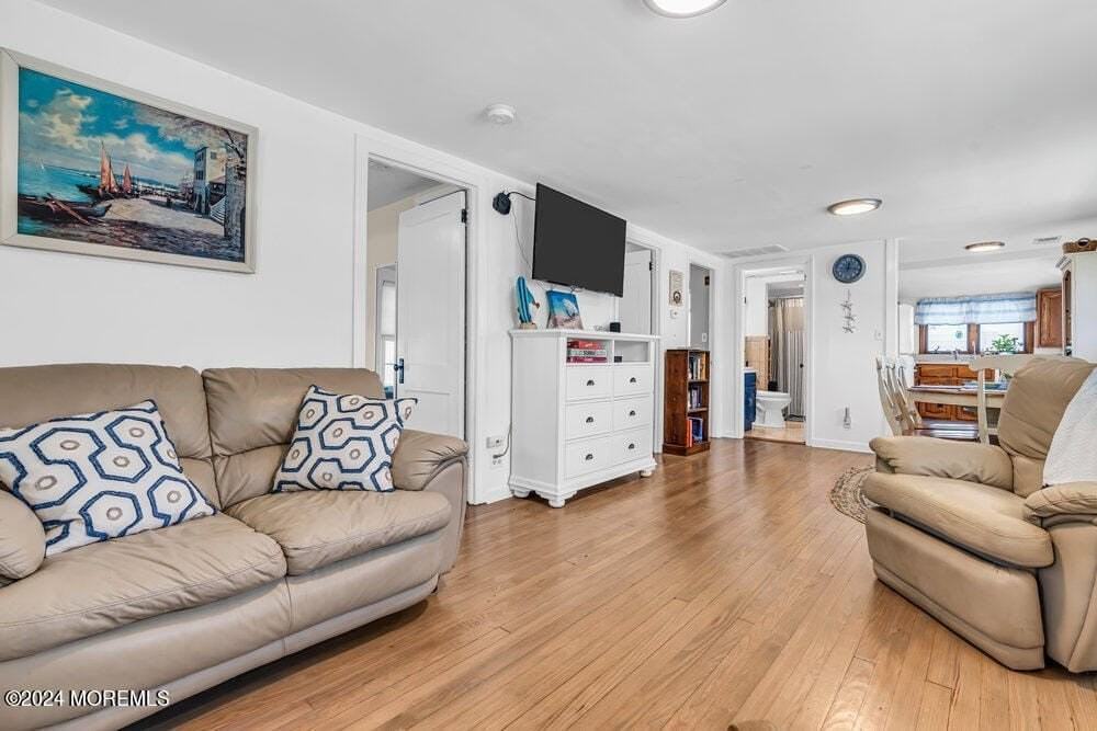 123 16th Ave - Photo 5 of 30