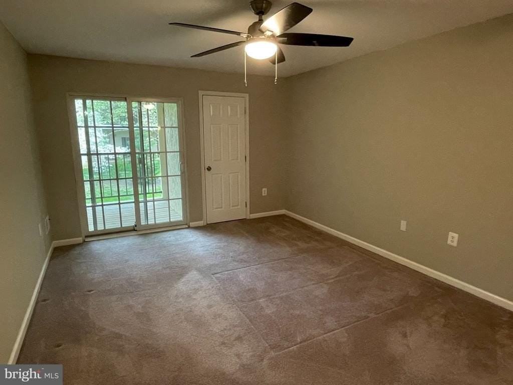 218 Valley Stream Ln - Photo 6 of 10