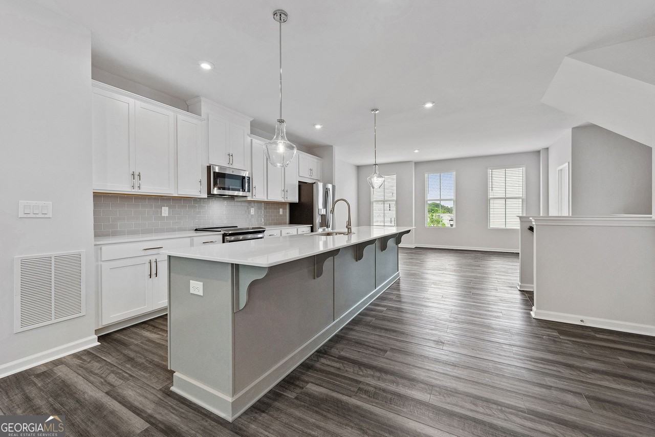 2688 Creek View Ter Nw - Photo 4 of 34