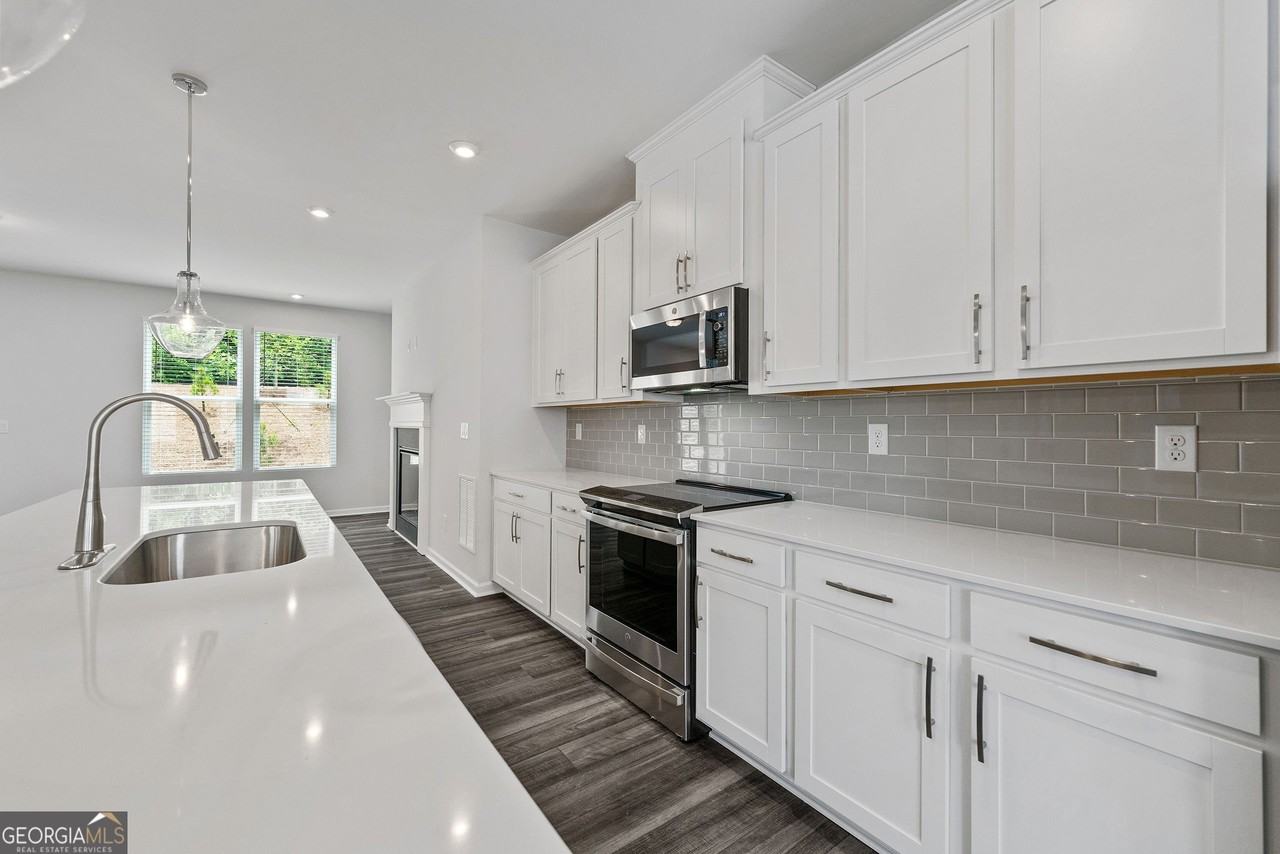 2688 Creek View Ter Nw - Photo 5 of 34
