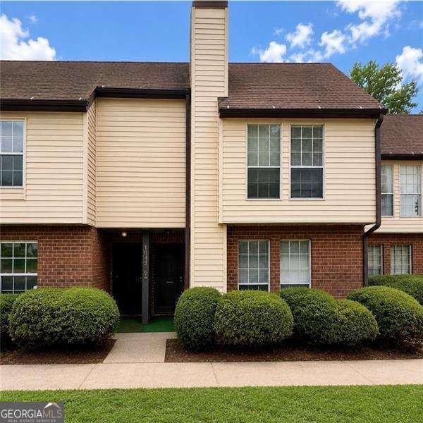 3254 Strawberry Ln