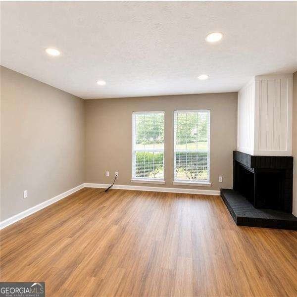 3254 Strawberry Ln - Photo 2 of 16