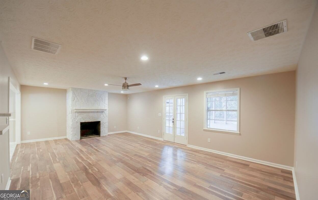 125 Brooks Dr - Photo 5 of 19