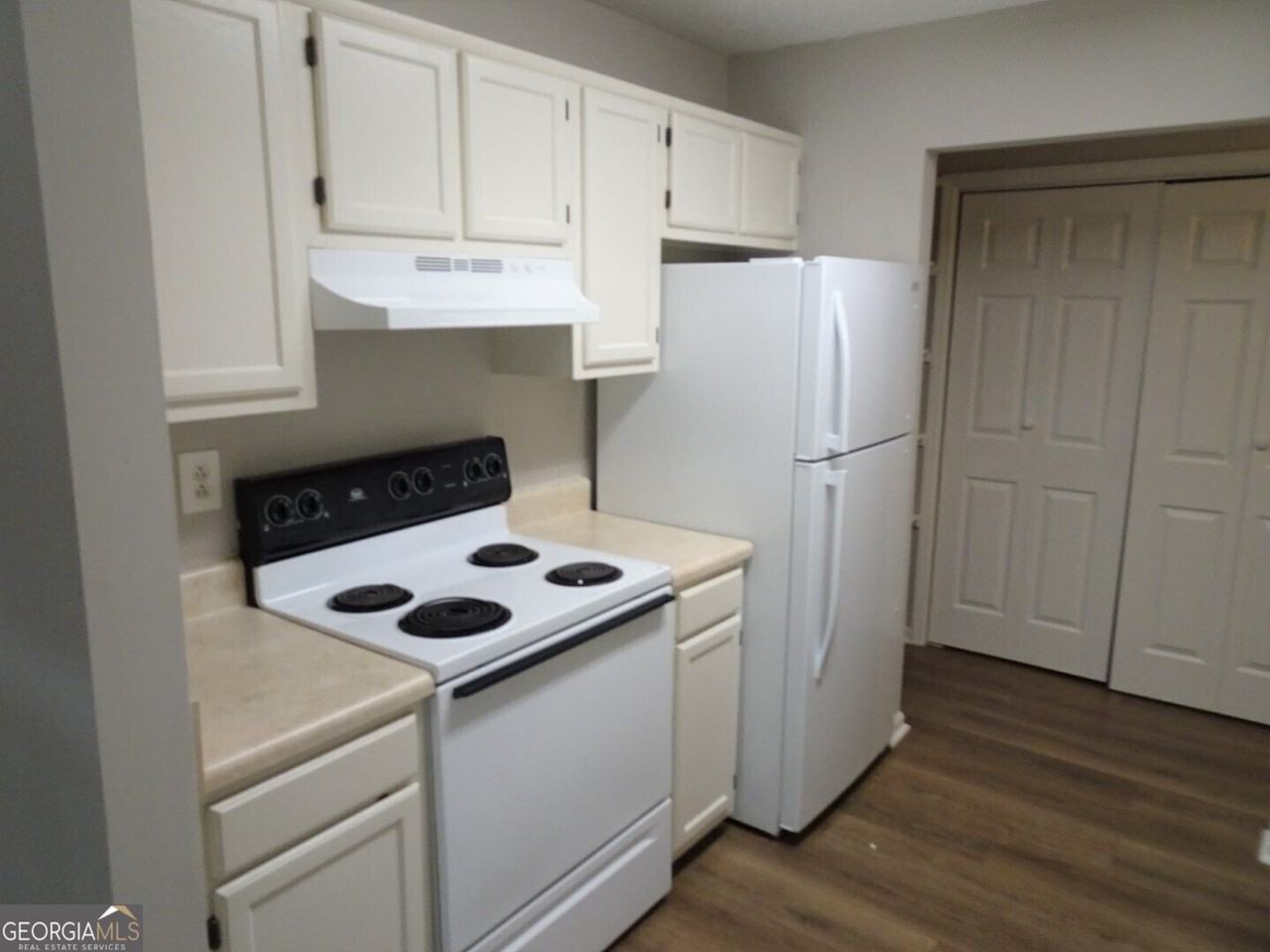 13 Oakmount Dr - Photo 5 of 18