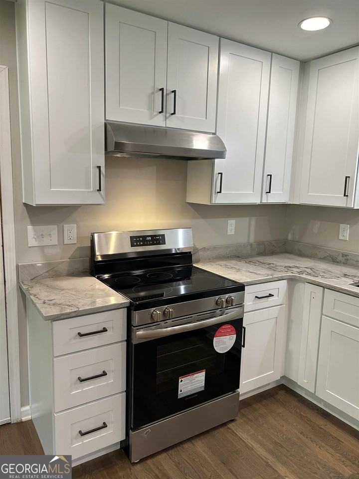 720 Jewel Pl Sw - Photo 6 of 34