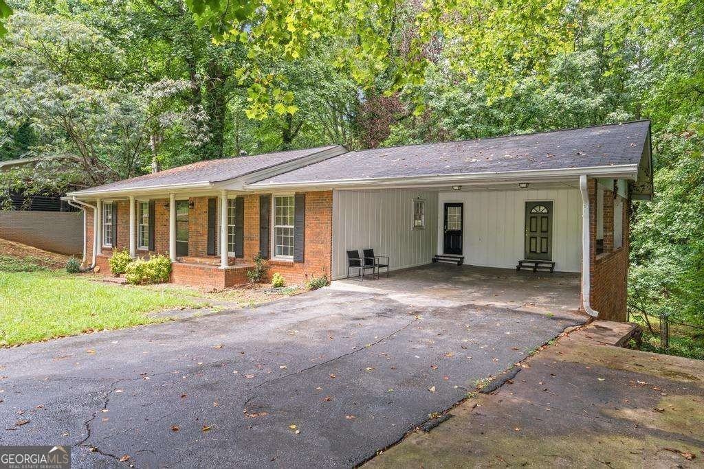 246 Barbara Ln Sw - Photo 4 of 48