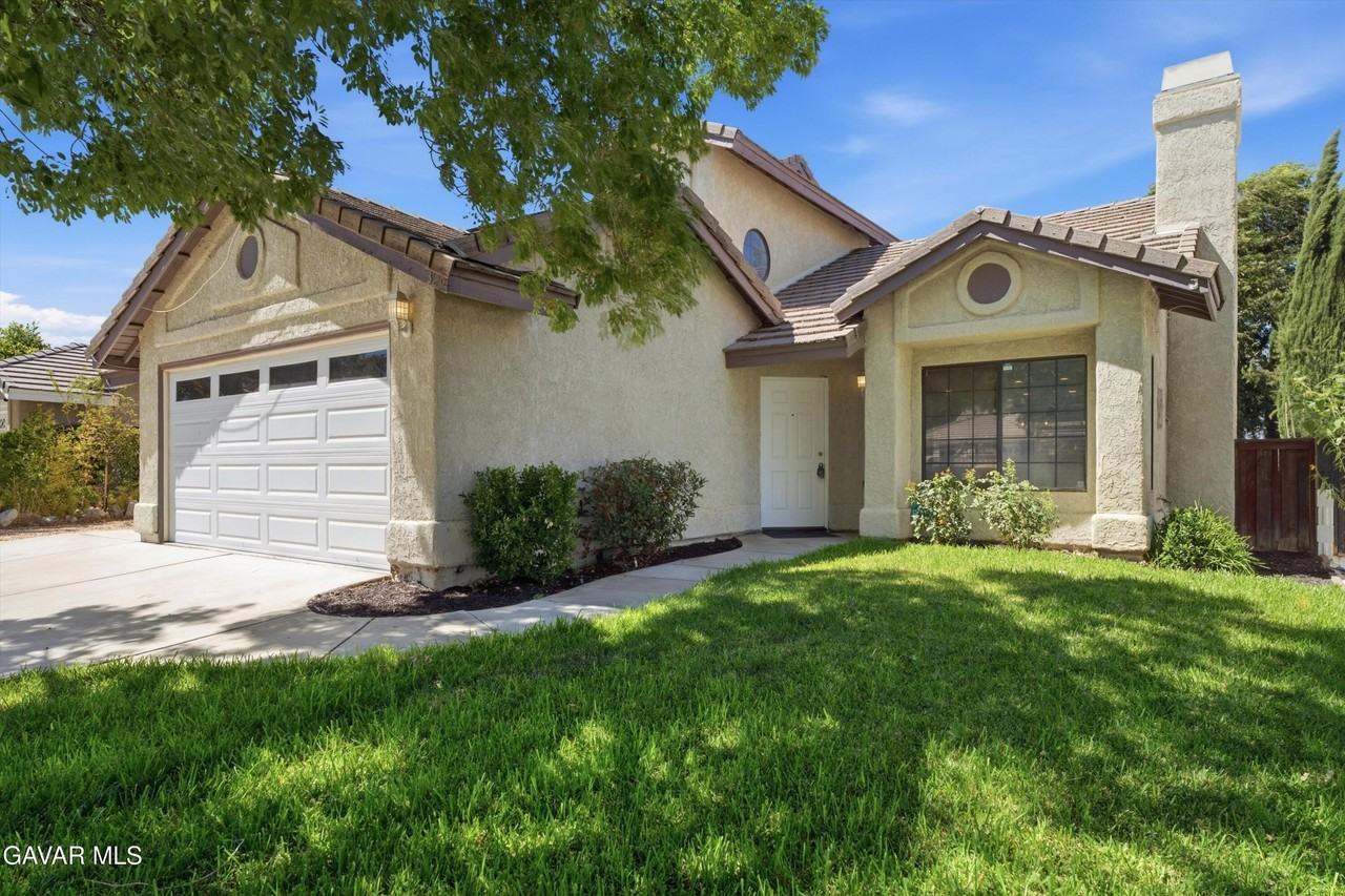 3129 Golfwood Ct - Photo 2 of 24