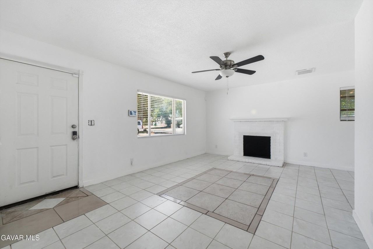 44338 23rd St W - Photo 3 of 16
