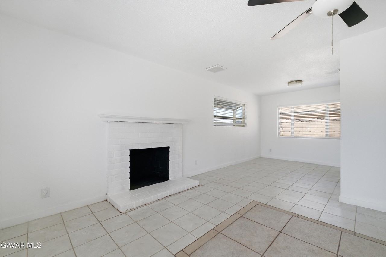 44338 23rd St W - Photo 4 of 16