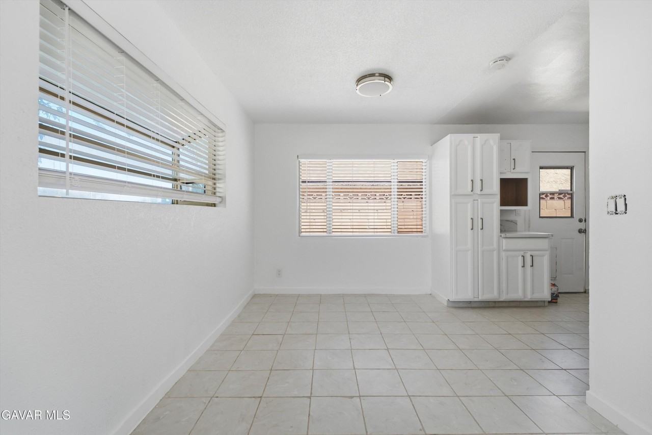 44338 23rd St W - Photo 6 of 16
